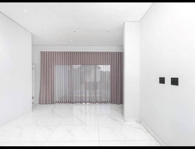 6 BEDROOM HOUSE FOR SALE IN ZWARTKOP GOLF ESTATE